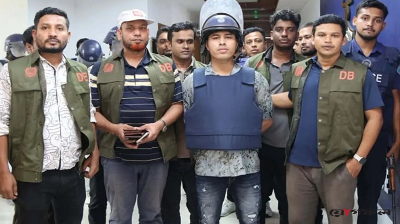 চুল-দাড়ি কেটেও শেষ রক্ষা হয়নি সন্ত্রাসী ডেভিড ইমনের