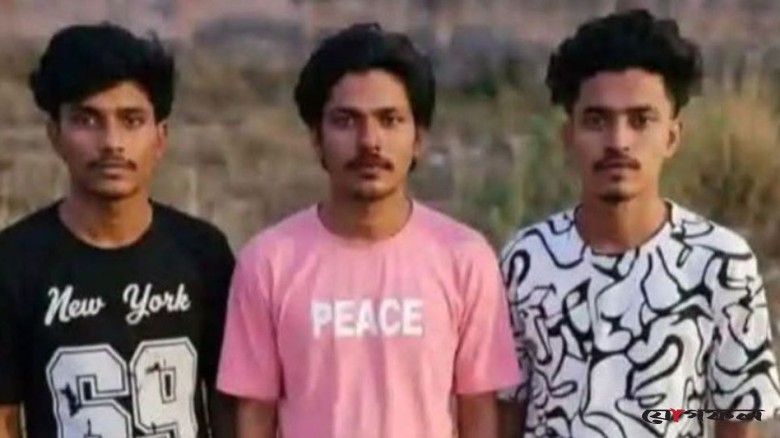 মোটরসাইকেলে ‘বাউলি’ খেলতে গিয়ে ট্রাকচাপায় প্রাণ গেল তিন যুবকের