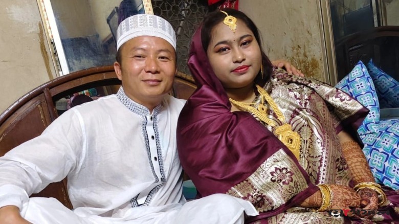 প্রেমের টানে চীন থেকে কেরানীগঞ্জে, ইসলাম গ্রহণ করে বাংলাদেশি তরুণীকে বিয়ে
