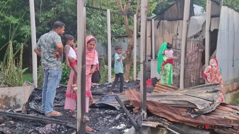 ঘুমন্ত দম্পতিকে পুড়িয়ে হত্যার চেষ্টা, টিন কেটে রক্ষা