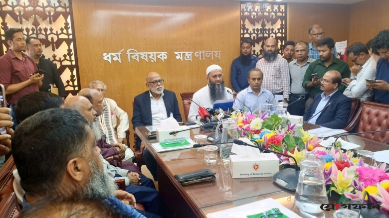 সব ধর্ম ও মতের মানুষের কথা বলার সুযোগ নিশ্চিত করতে চাই: ধর্ম প্রতিমন্ত্রী