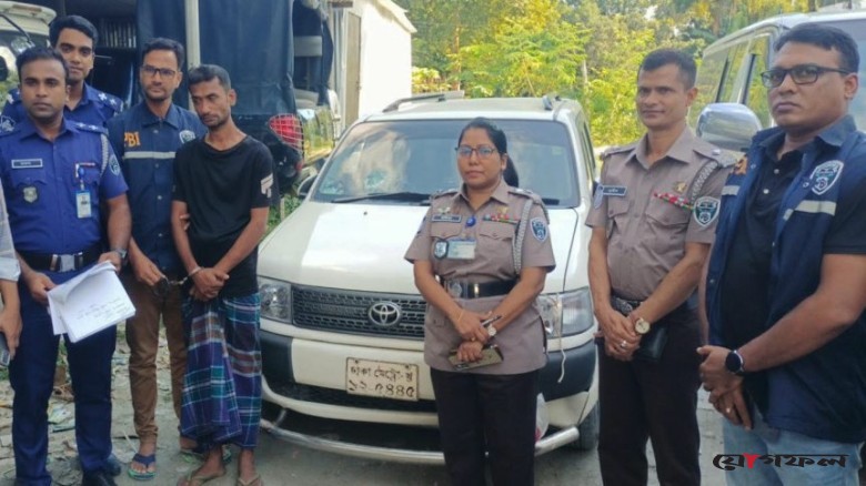 গ্যারেজের তালা ভেঙে প্রাইভেটকার চুরি, গ্রেপ্তার ১
