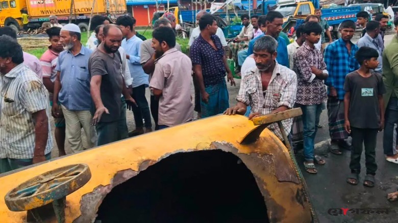 গ্যারেজে হাওয়ার ট্যাংক বিস্ফোরণ, আহত ১