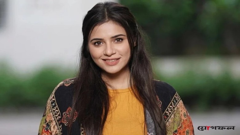 সড়ক দুর্ঘটনায় তাসনুভা তিশা, অল্পের জন্য রক্ষা