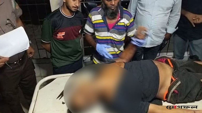 মাদক বিরোধের জেরে দুই পায়ের রগ কেটে যুবককে হত্যা