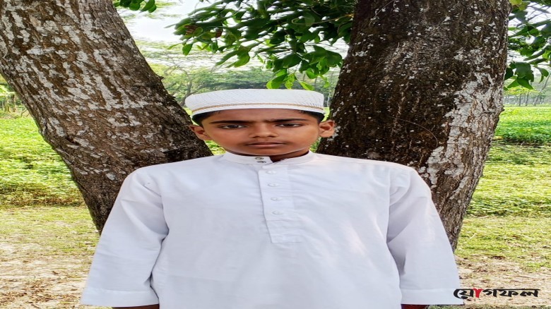 ঘরে ঘুমিয়ে থাকা মাদ্রাসা ছাত্রের মরদেহ মিলল ধান খেতের পাশে