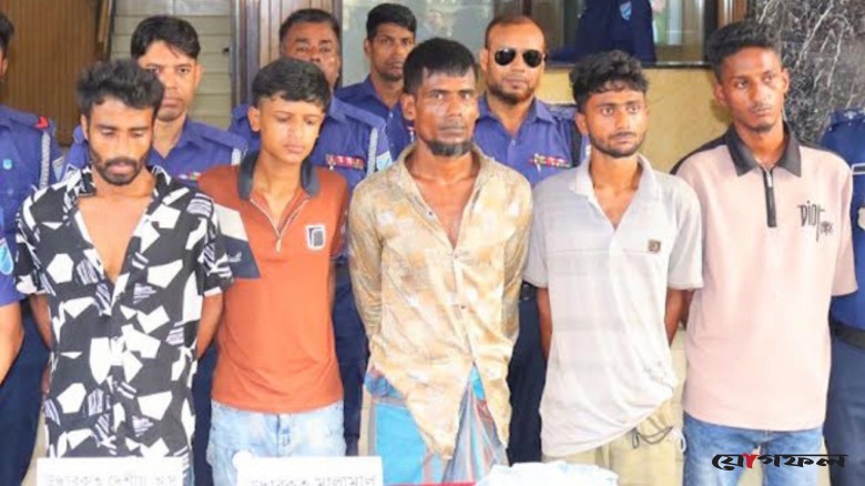 বন্দরে স্বর্ণের দোকানে ডাকাতি: ২৪ ঘণ্টায় গ্রেপ্তার ৫