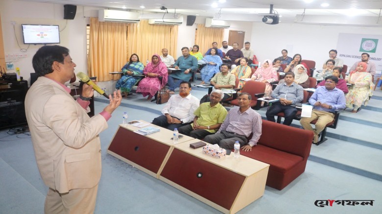 গোপালগঞ্জ বিজ্ঞান ও প্রযুক্তি বিশ্ববিদ্যালয়ে  ওবিই কারিকুলাম বাস্তবায়নে ২ দিনব্যাপী প্রশিক্ষণ সম্পন্ন