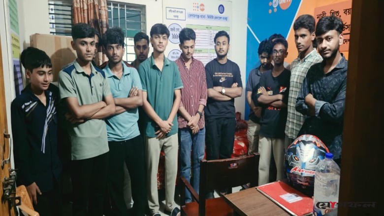 নোয়াখালীতে কিশোর গ্যাংবিরোধী অভিযানে আটক ৬৮