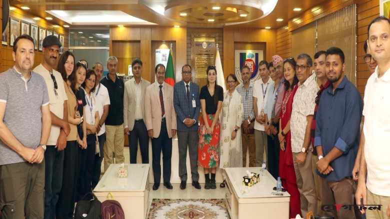 জেন্ডার সমতা এগিয়ে নিতে বাউবির উপাচার্যের সঙ্গে MAGENDA দলের সাক্ষাৎ