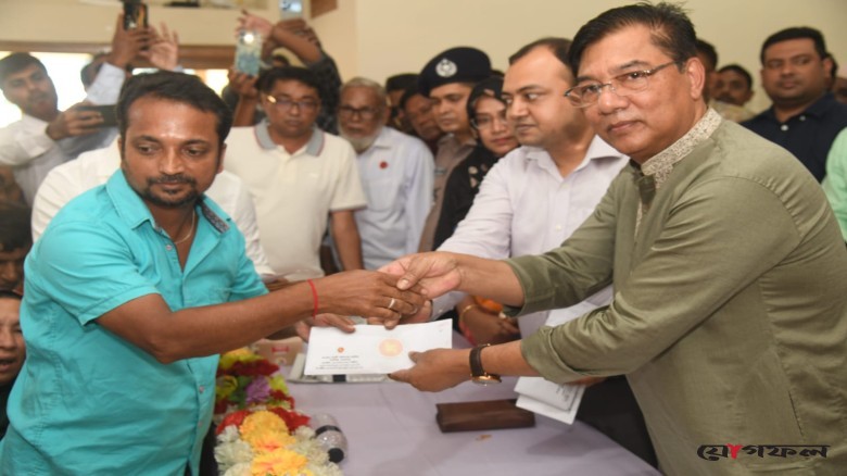 অপতথ্যের বিরুদ্ধে গণমাধ্যম‘কে ভূমিকা রাখার আহ্বান বেসামরিক বিমান পরিবহন ও পর্যটন মন্ত্রীর