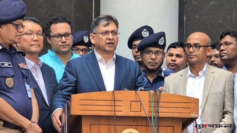 দেশের আট বিভাগে দ্রুত ডিজিটাল ফরেনসিক ল্যাব স্থাপন করা হবে: স্বরাষ্ট্রমন্ত্রী