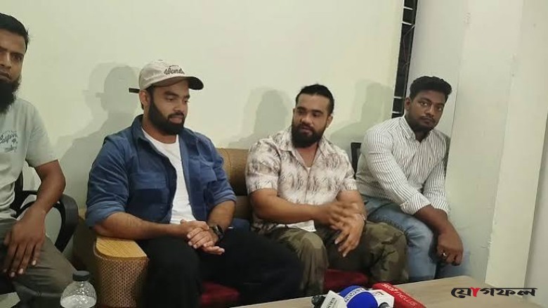 ‘সন্তানের বিচার চাইতে গিয়েছিলাম, মব সৃষ্টি করতে নয়’: শিশুটির বাবা