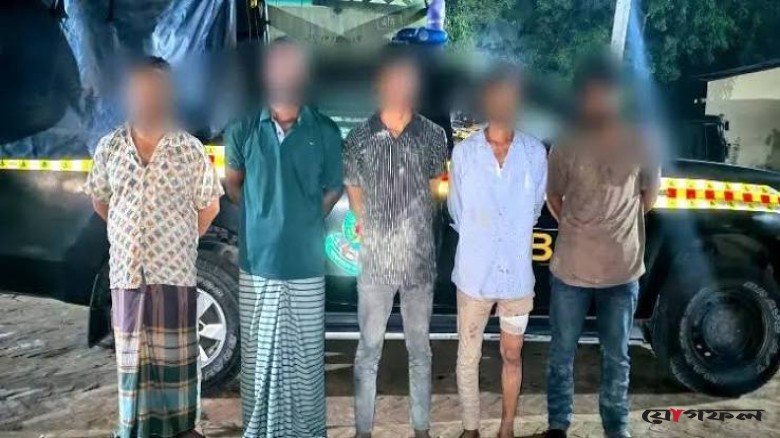 চন্দনাইশে এসআরবি সদস্যদের ওপর হামলা, গ্রেপ্তার ৫